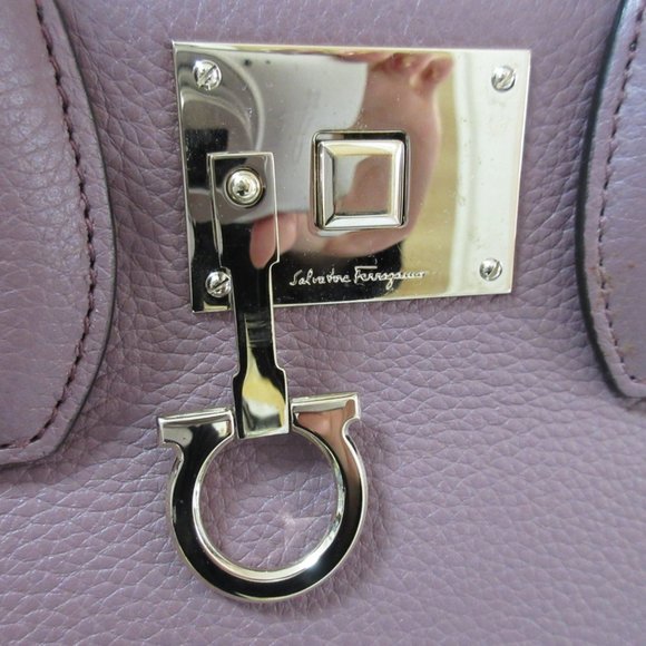 SALVATORE FERRAGAMO Purple Leather Shoulder Bag - Picture 16 of 16